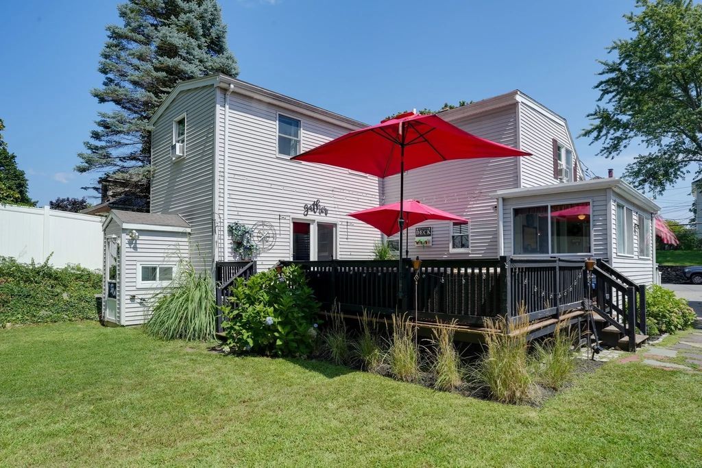 18 Ellis St, Woburn