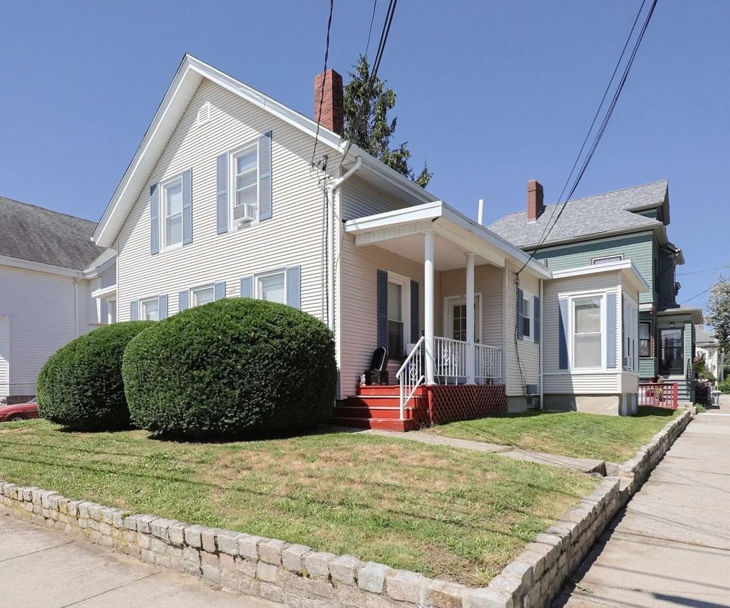 104 Grove Street, Fall River
