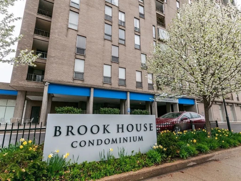 33 Pond Ave. #509, Brookline
