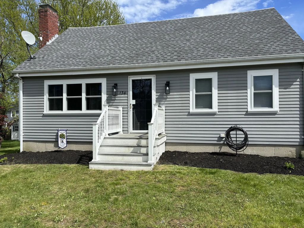 134 Genevieve Ln #year Round, Marshfield