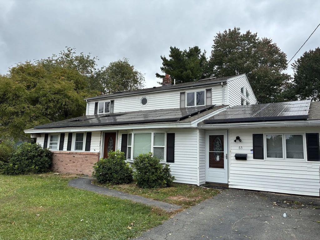 65 Gary Rd, Brockton