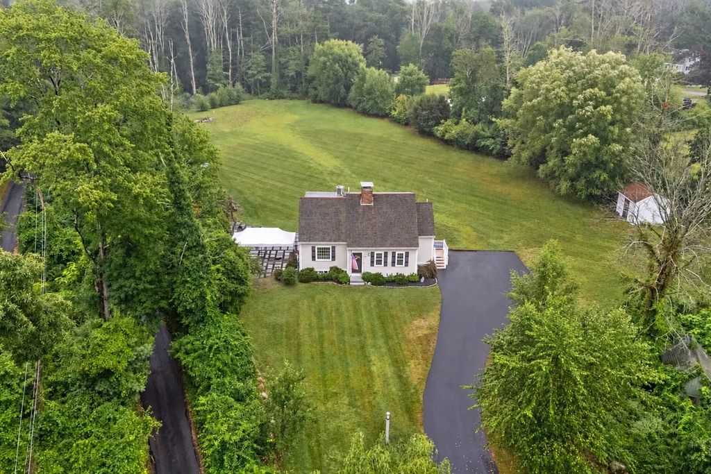 554 High St, Hanson