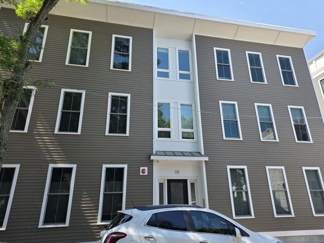 191 W 8th St #1, Boston