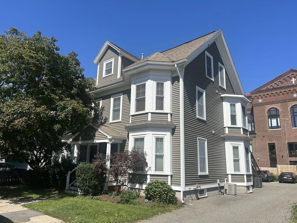 116 Chestnut St #5, Waltham