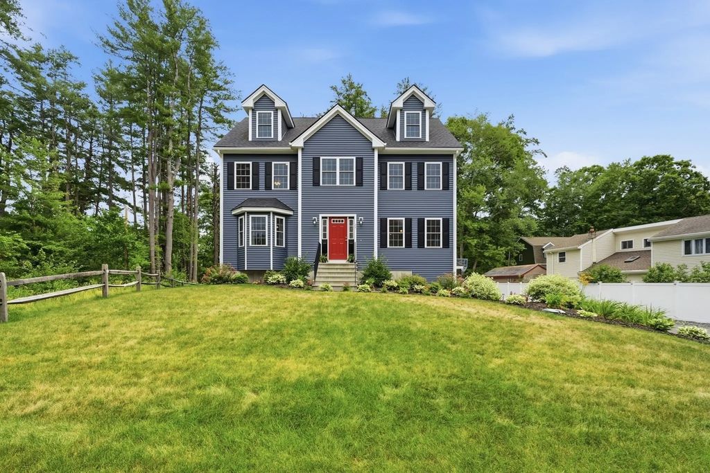 25 Fourth Ave, Billerica