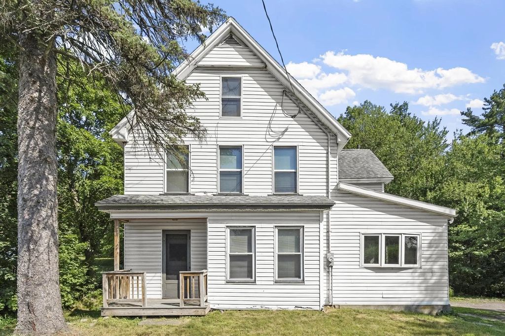 354 Massachusetts Ave, Lunenburg