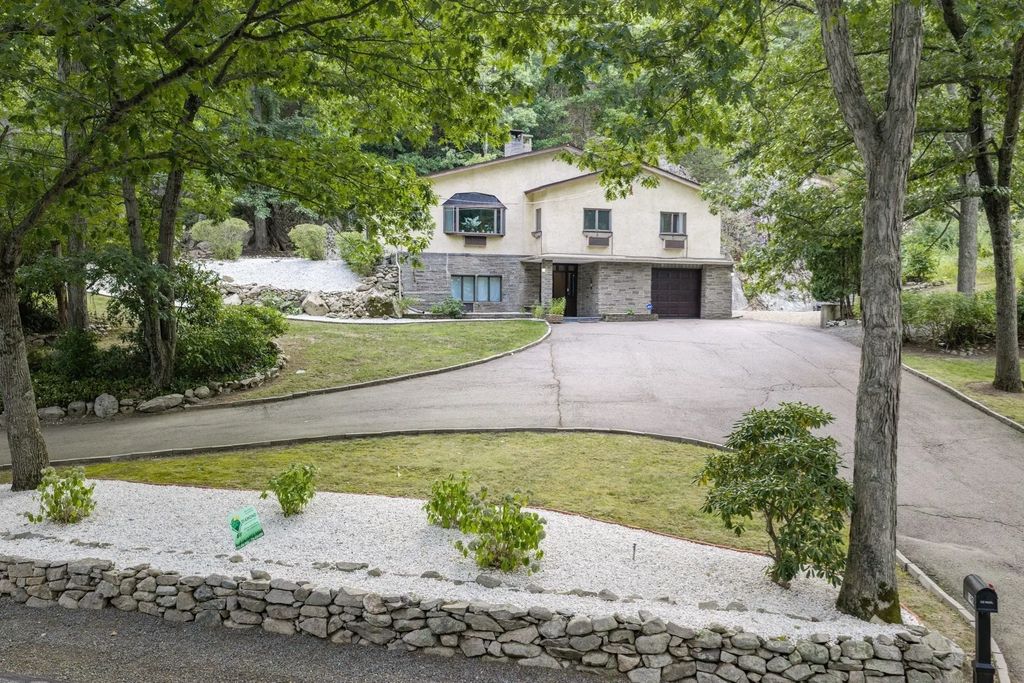 190 Hawes St, Wrentham