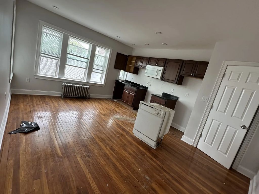 33 Park #32, Malden