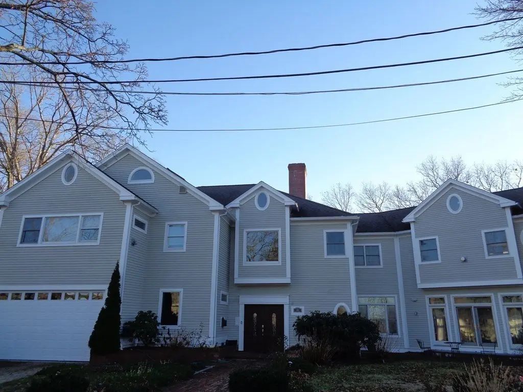 36 Sunhill Ln, Newton