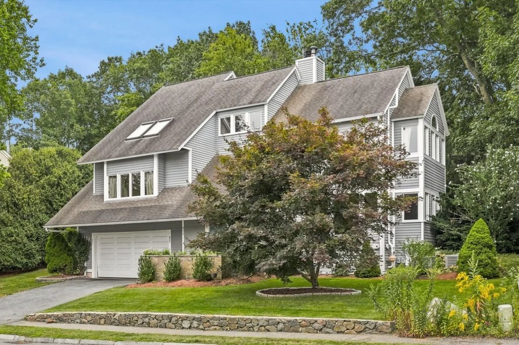 222 Bartholomew Street, Peabody