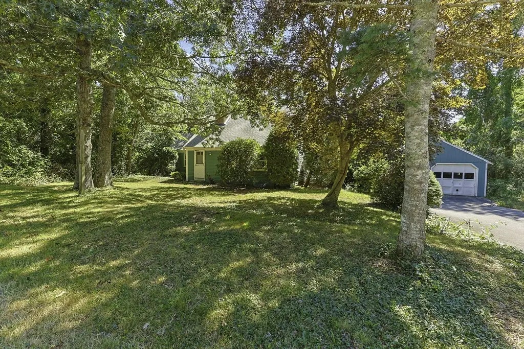 23 Nickerson Rd, Orleans