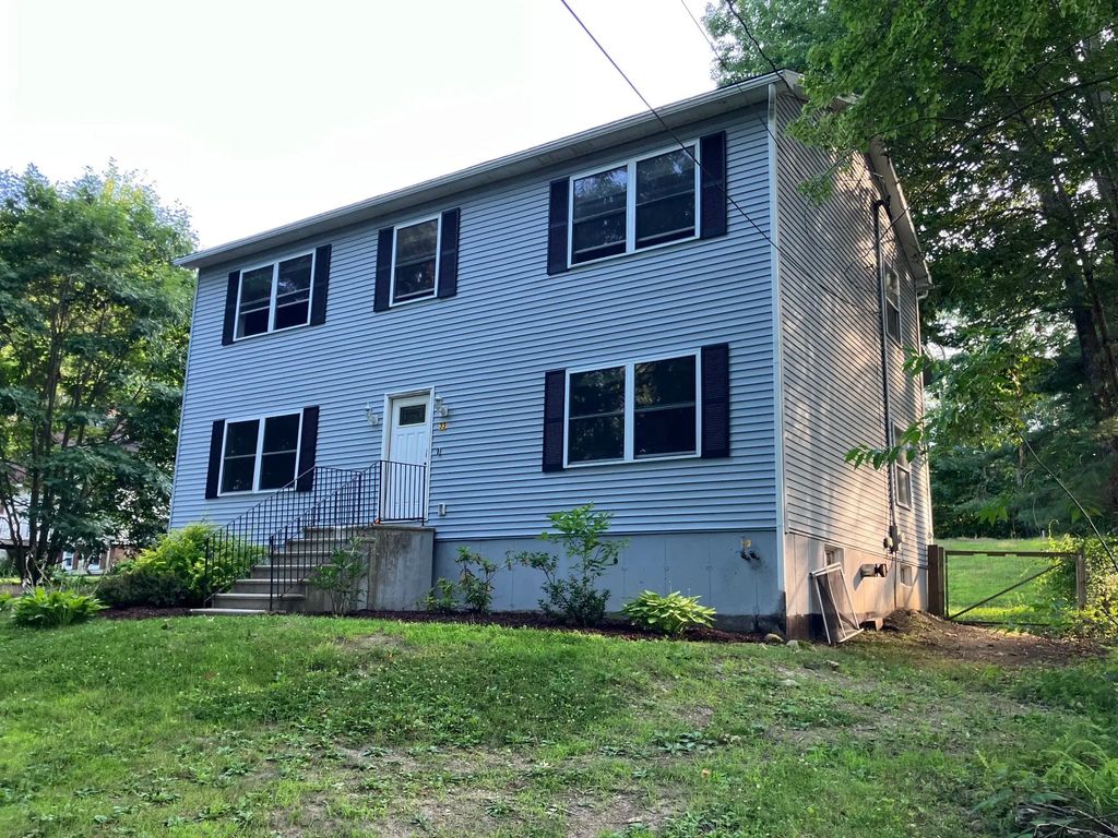 33 W Shore Drive, Winchendon