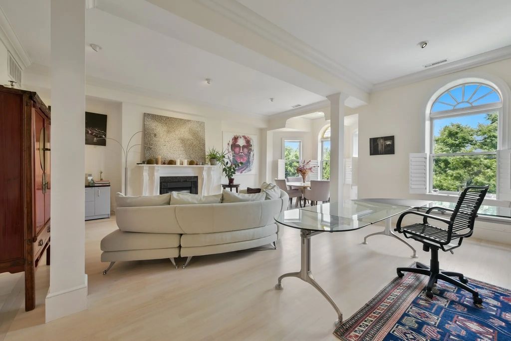 294 Commonwealth Ave #2, Boston
