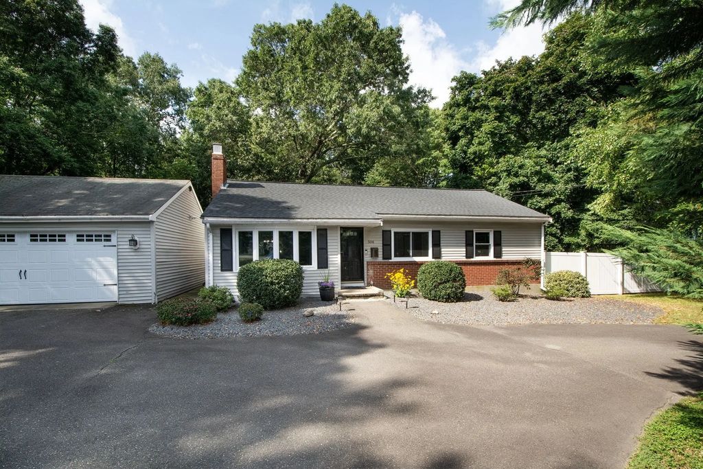 504 Page Street, Avon