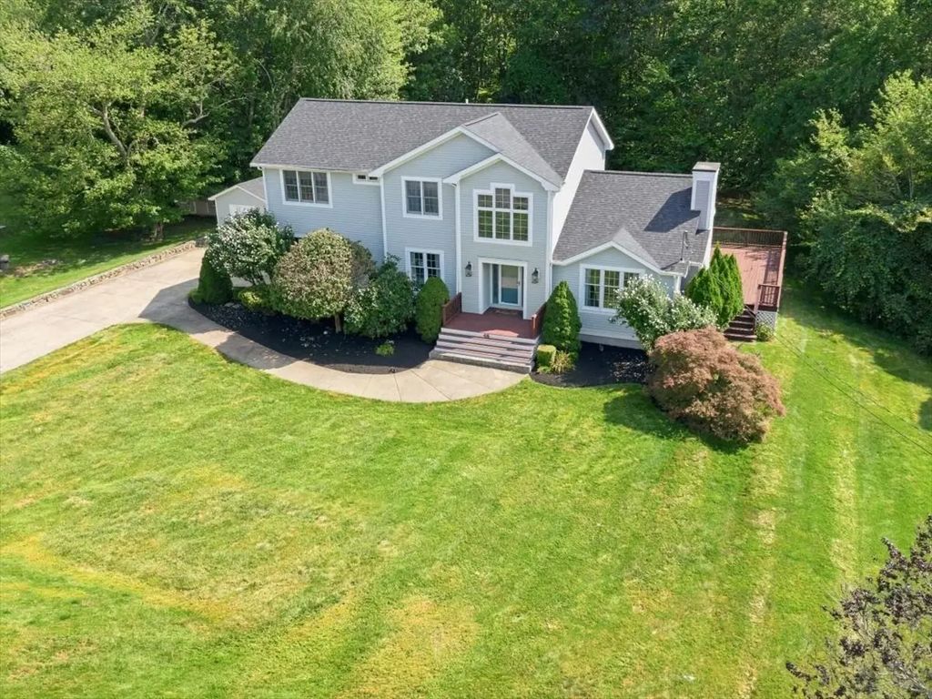 48 Hummingbird Lane, Swansea