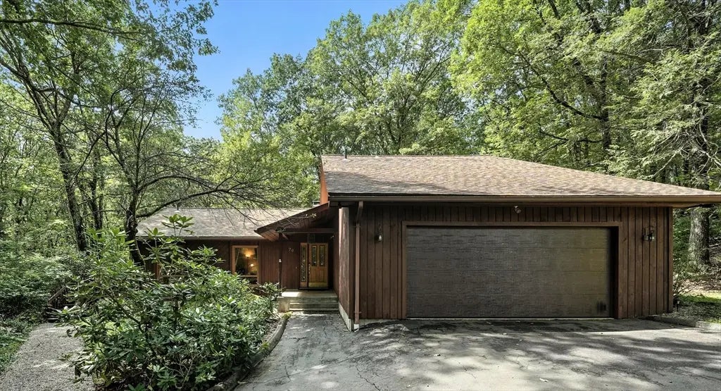 79 Pine Ridge Rd., Montgomery