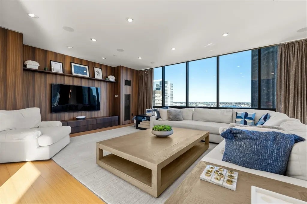 45 Province St #2404, Boston