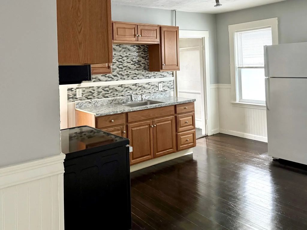 275 Water St #1, Quincy