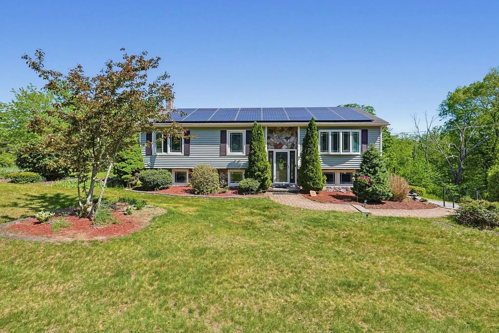 77 May Hill Rd, Monson