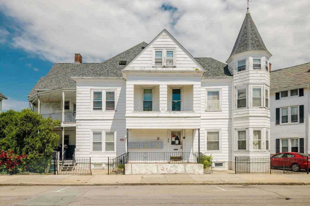 517 South Main St, Fall River