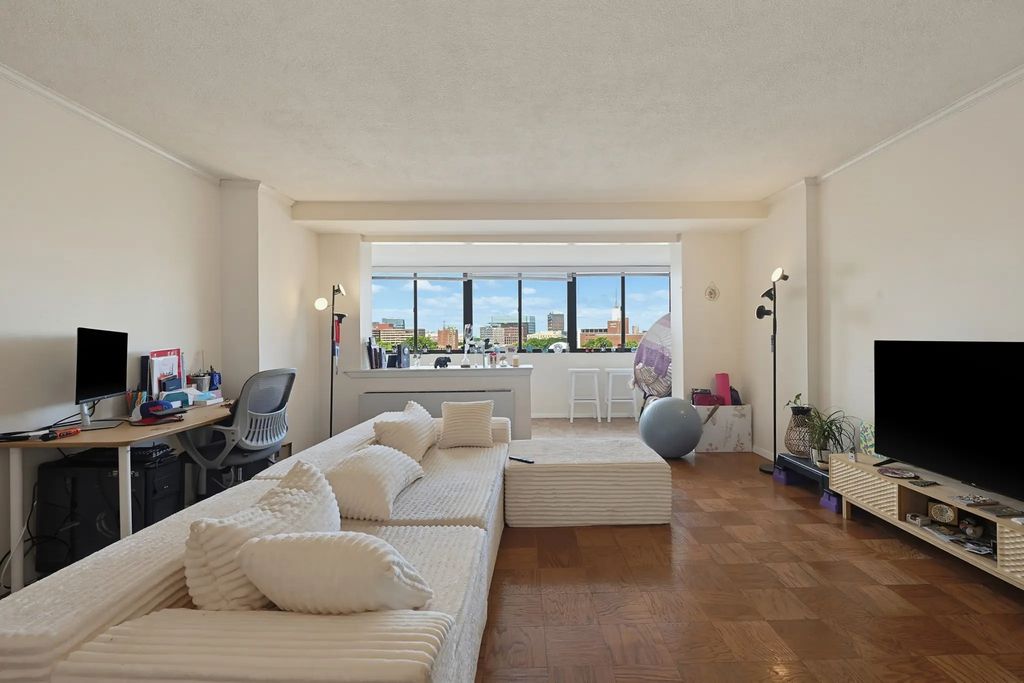 6 Whittier Pl #7b, Boston