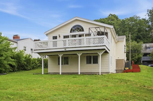 32 Brayton Rd, Boston