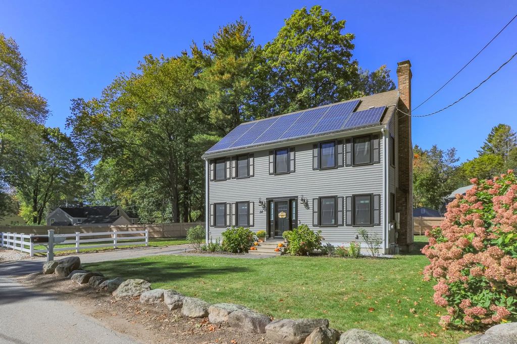 38 Old Mill Rd, Maynard