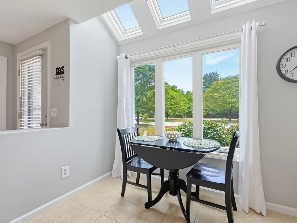 822 Maple Brook Rd #822, Bellingham
