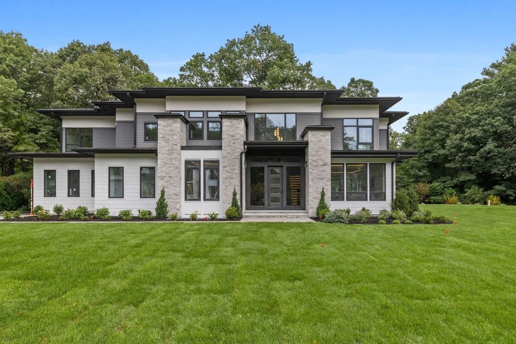 50 Willard, Weston