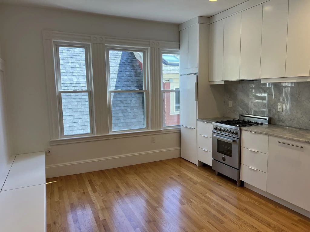 1657 Cambridge St #3, Cambridge