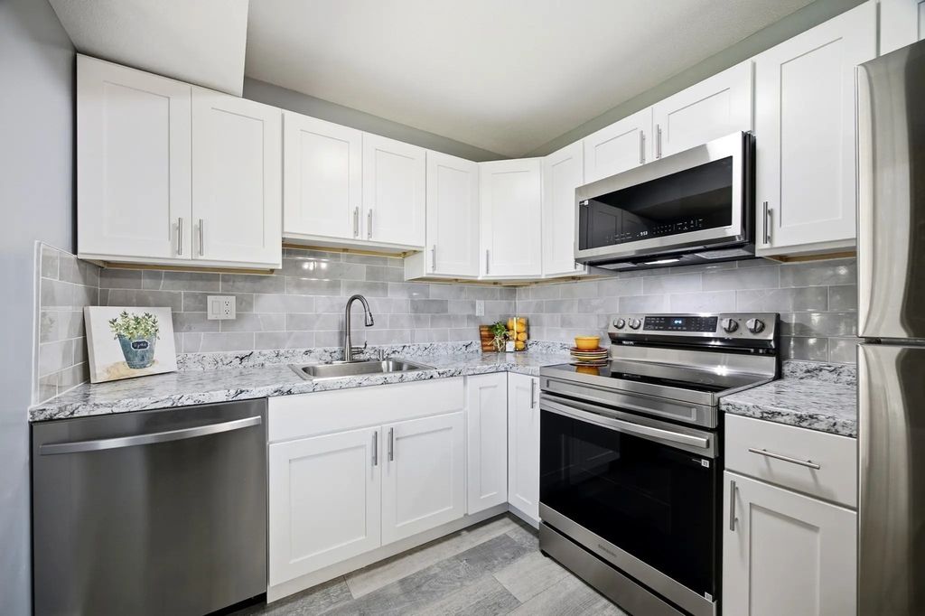 25 Nassau Dr #25, Springfield