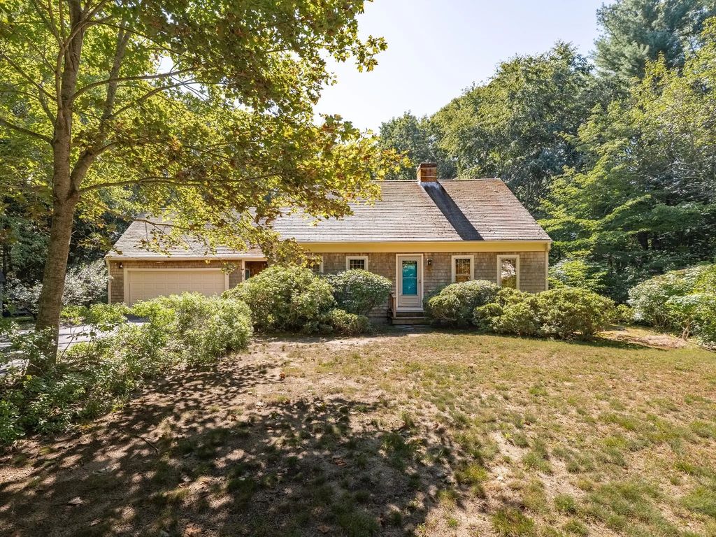 160 Tremont St, Duxbury
