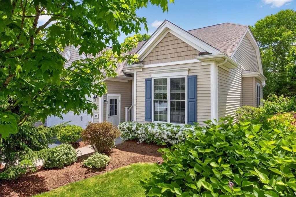 17 Valley Front, Plymouth
