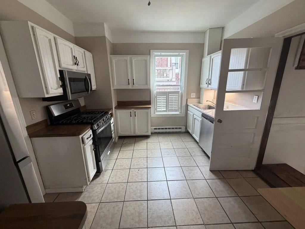 4 Barrett Ave #1, Boston