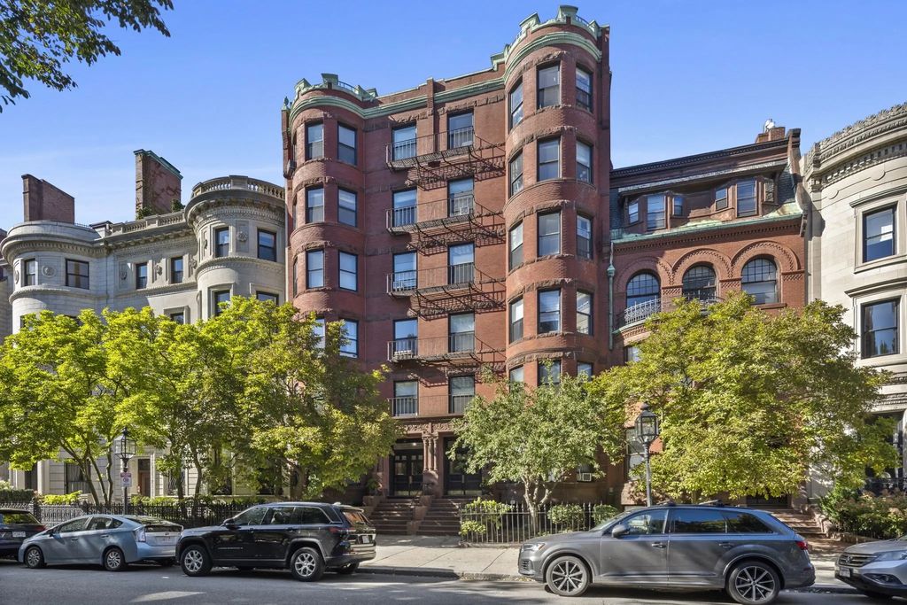 293-295 Commonwealth Ave #1b, Boston