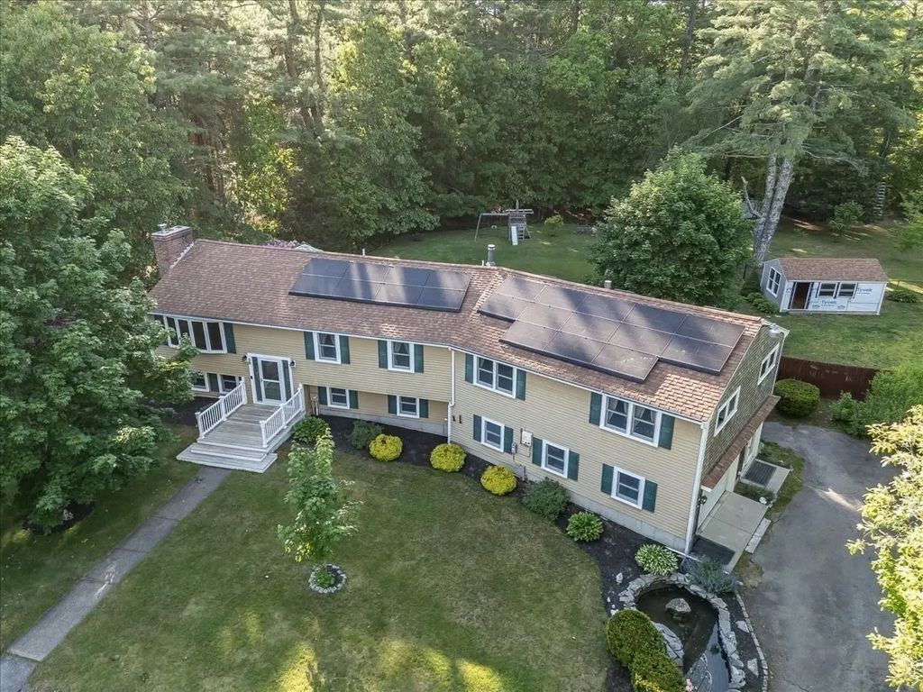 26 Brookings Dr, Kingston