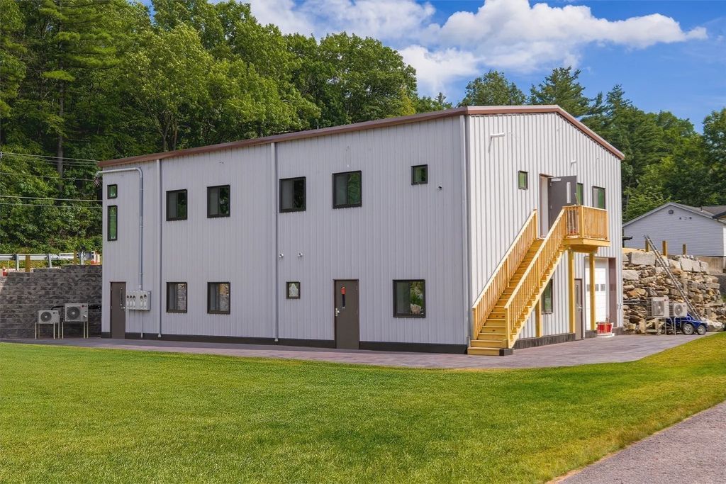 1341 Central Street #5, Leominster