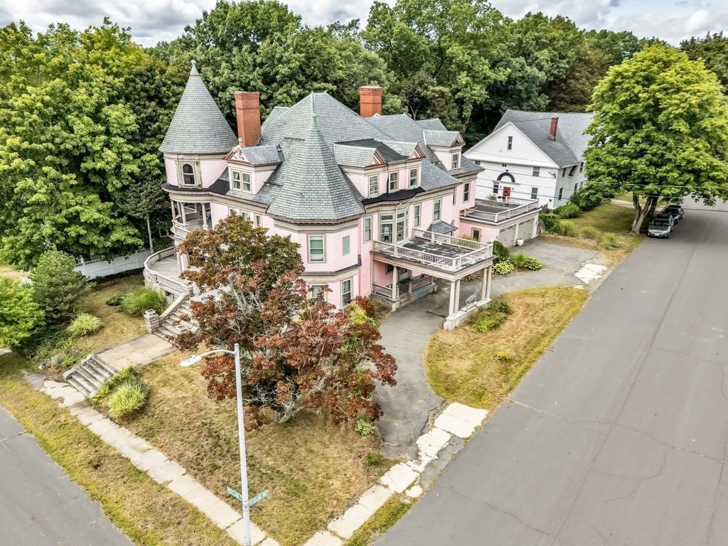 40 Westland Ter, Haverhill