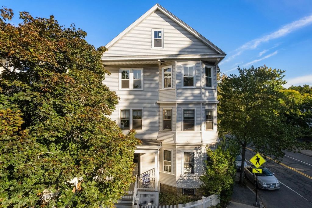 120 Franklin Street #3, Brookline