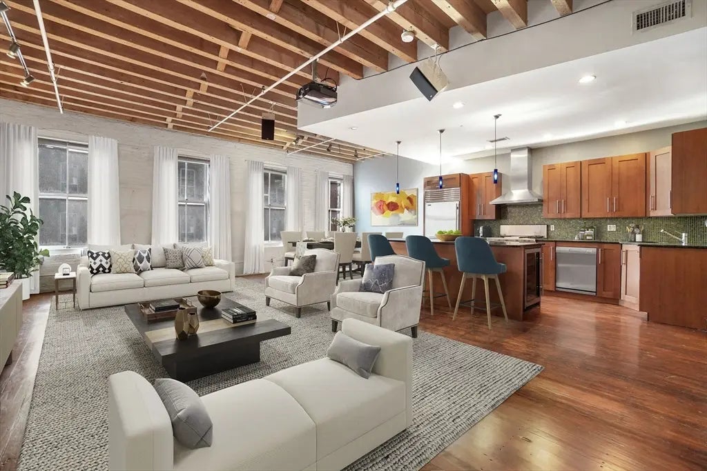 96 South St #3, Boston