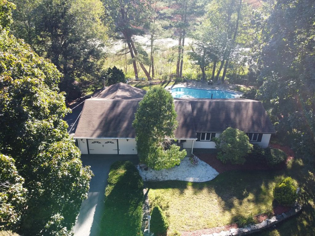 26 Janet Rd, Chelmsford