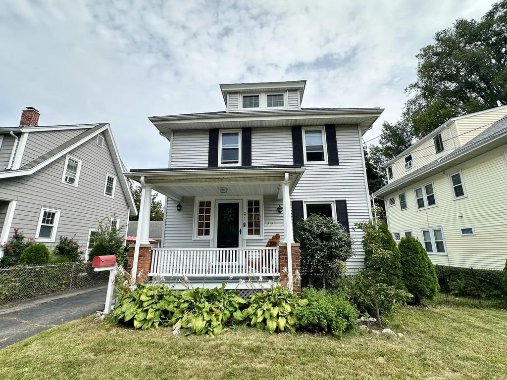91 Davis St, Quincy