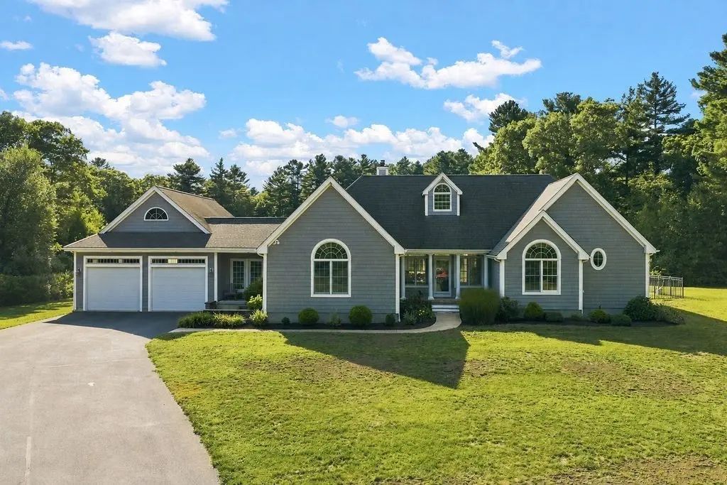 26 Ashlynn Way, Rehoboth
