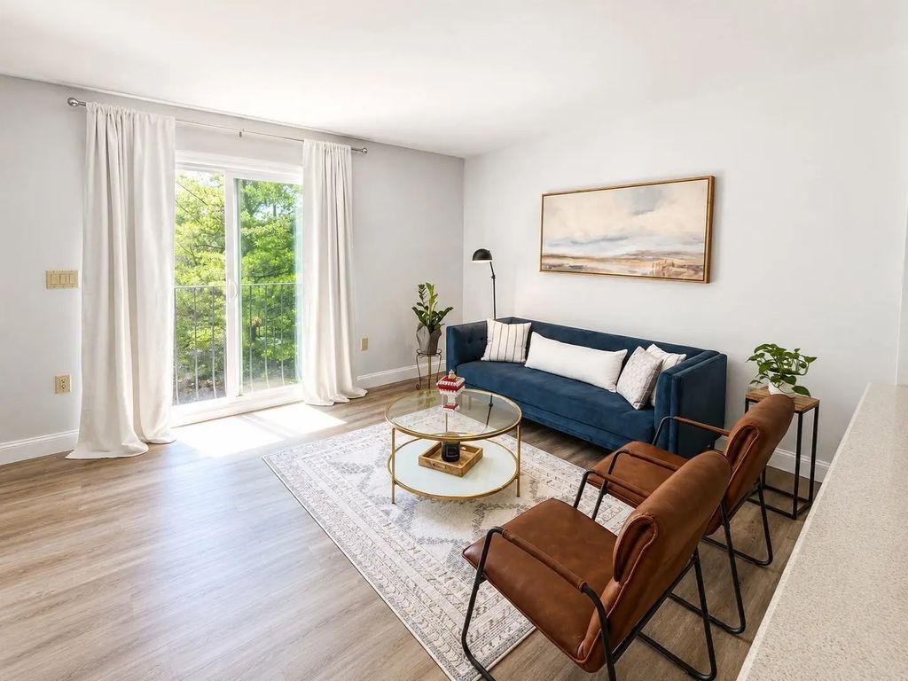 25 Gediminas St #25, Worcester