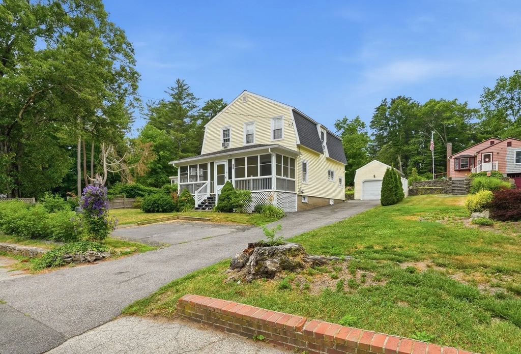 1288 Newman Avenue, Seekonk