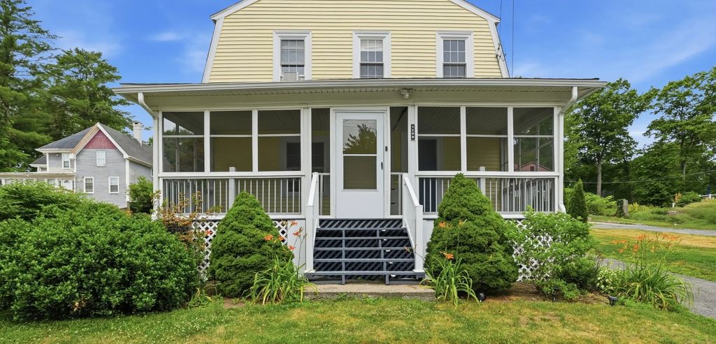 1288 Newman Avenue, Seekonk