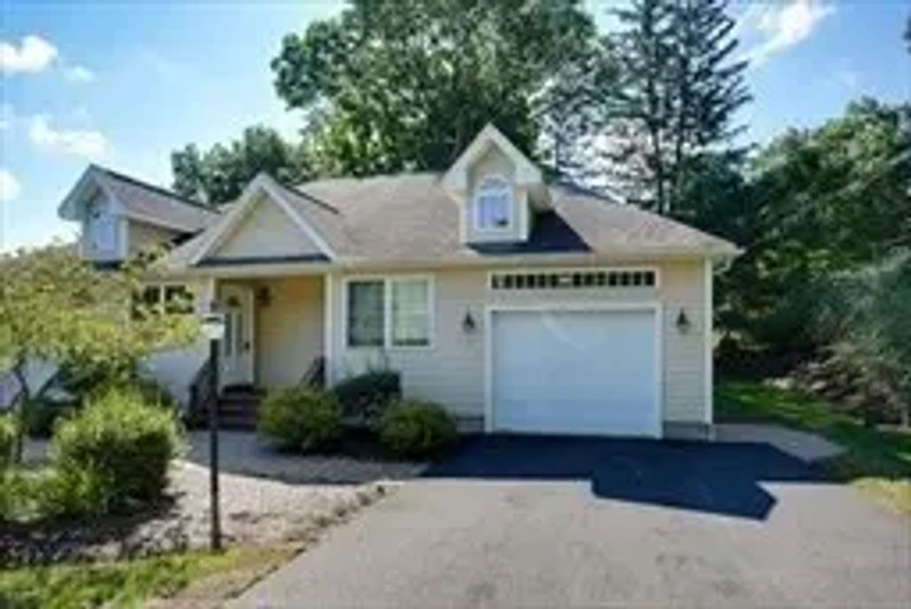 1 Haven Way #1, Ashland