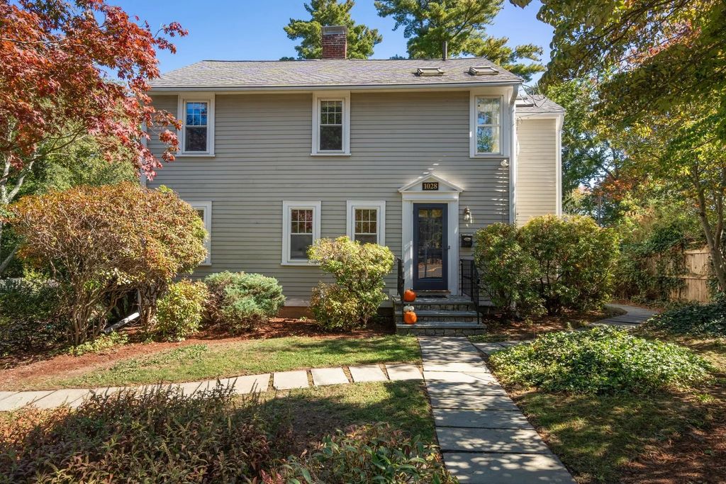 1028 Webster Street, Needham
