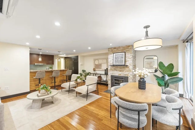 53 Clarendon St #1, Boston