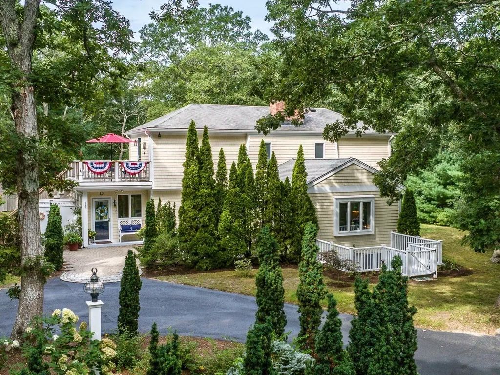 183 Old Mill Rd, Barnstable